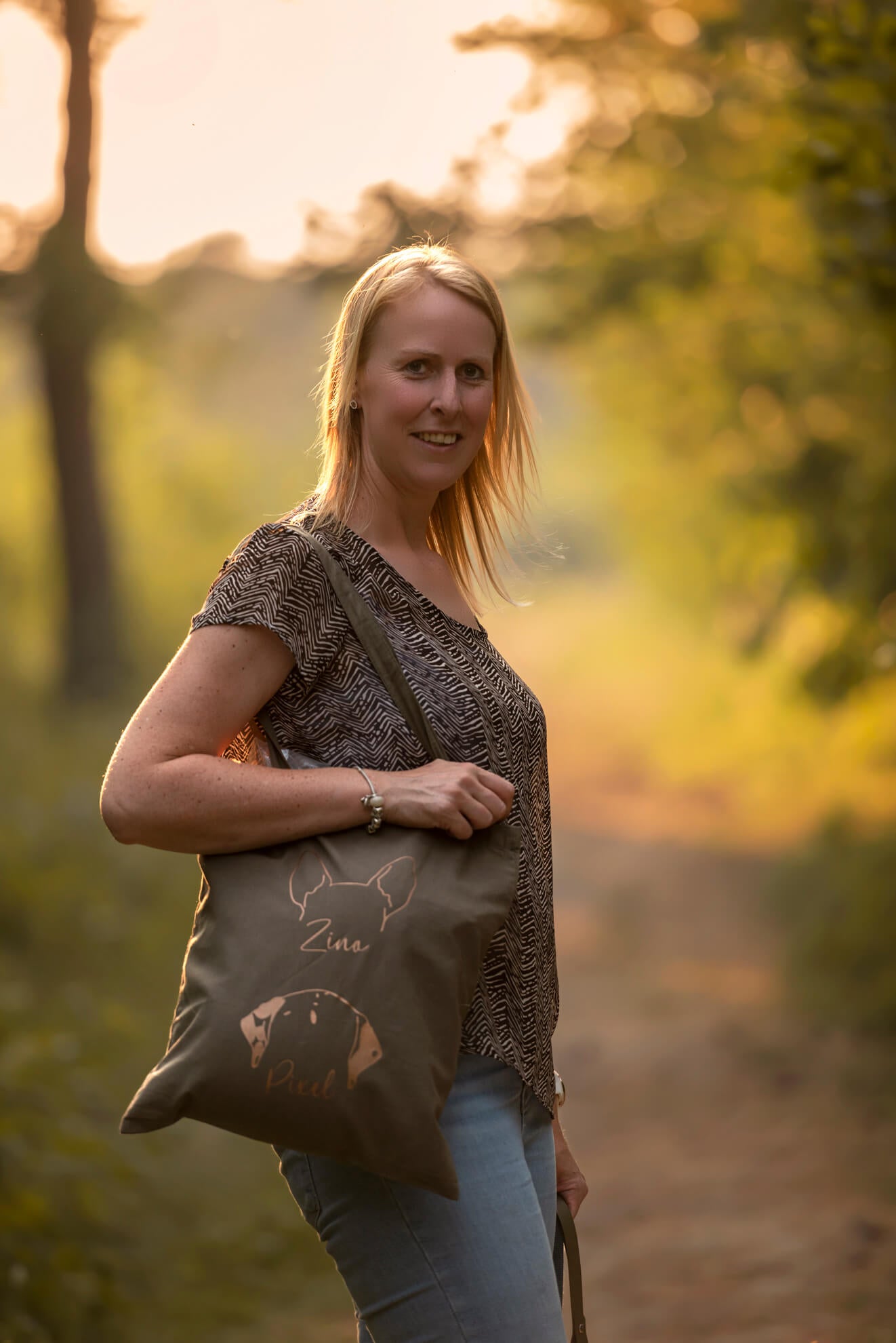 Tote bag