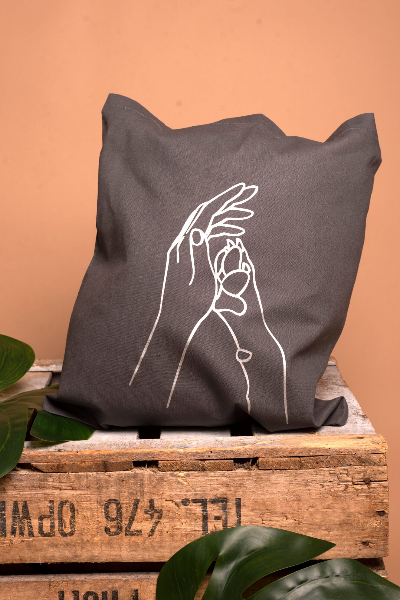 Tote bag